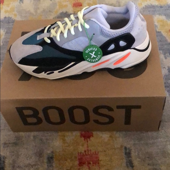 Yeezy Boost 700 wave runners main image 2